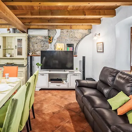 By Interhome Ferienhaus