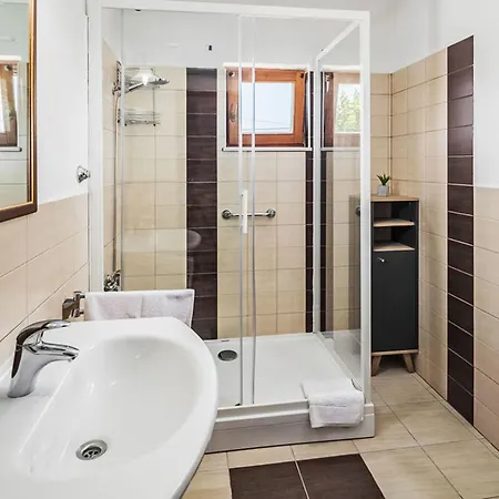 By Interhome Ferienhaus *
